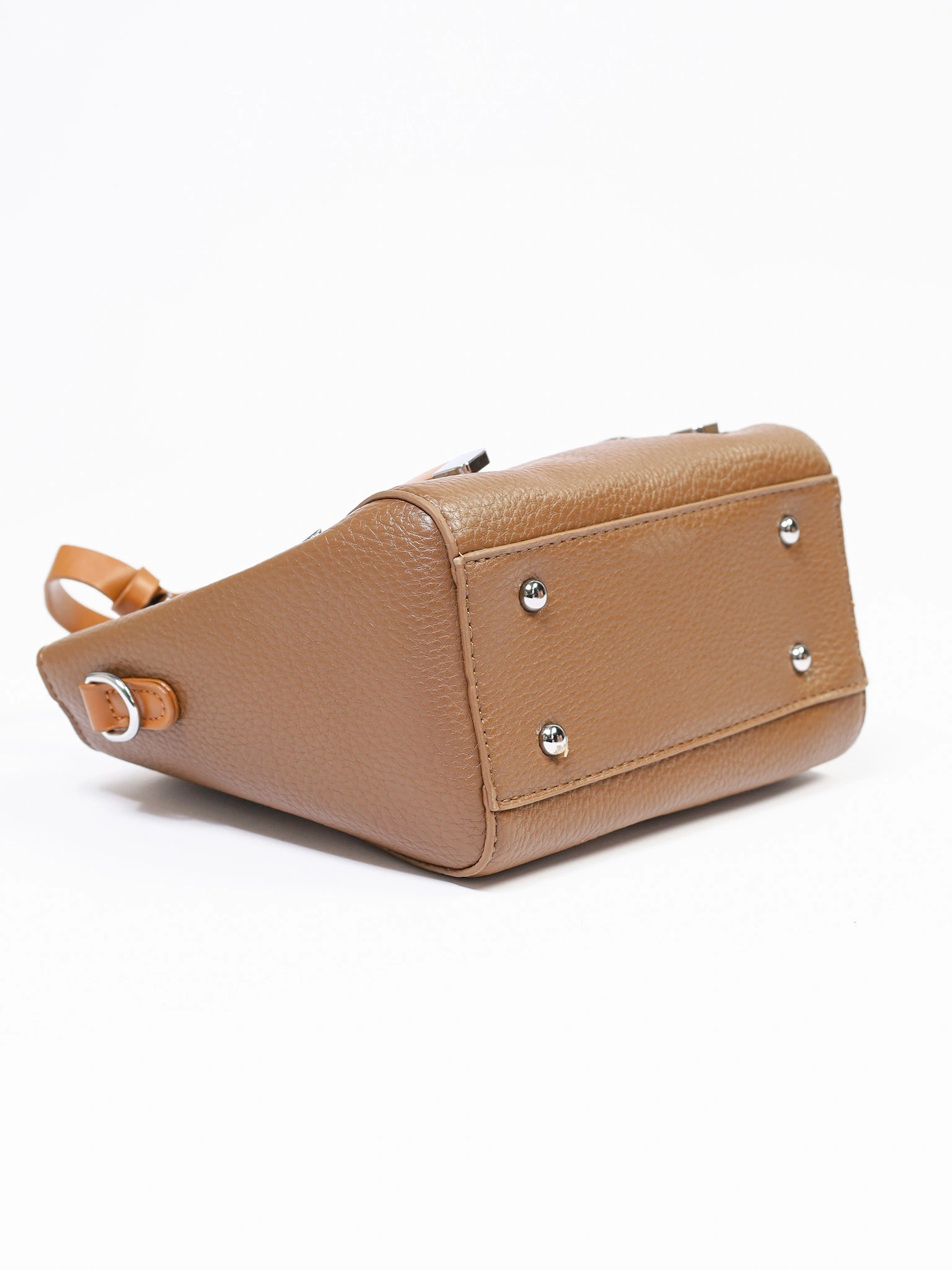 Сумка-тоут маленькая с декоративными ремешками в ассортименте